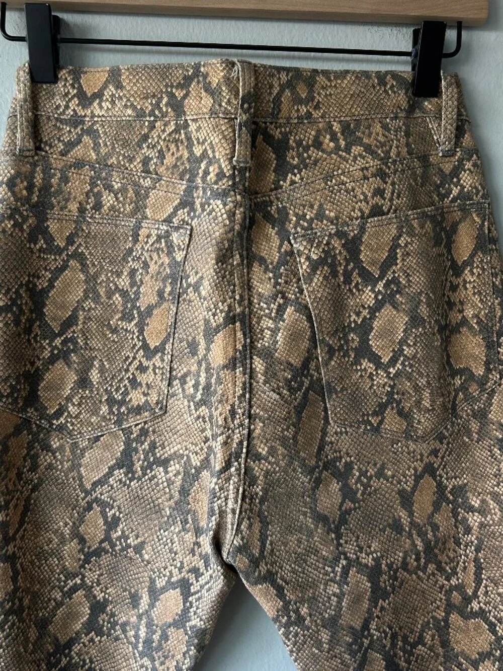 FRAME Le High Skinny Crop Coated Python Jeans Women Size 27 Snake Print